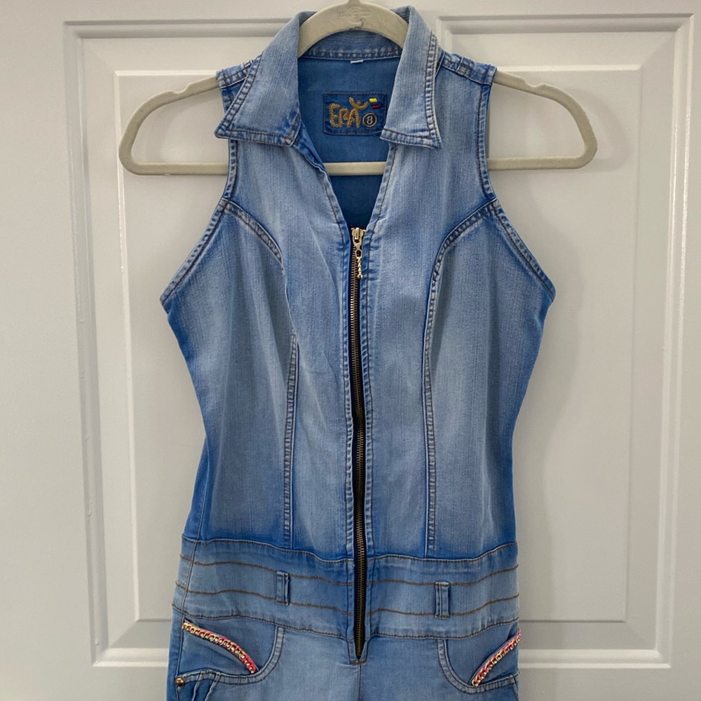 ERA Sexy Denim Zip Up Sleeveless Jumpsuit. Size 8